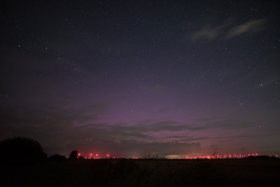 23:20 UTC, Nordermeldorf (Speicherkoog), D750 mit 20 mm Vollformat, Didymfilter, unbearbeitet nur für Forum verkleinert; f/1.4; ISO-1600; 8 Sek, 4000K