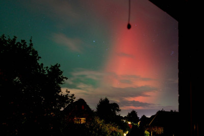 Canon EOS 5D Mark II mit EF 16-35 mm (23 mm)<br />Blende 2,8 Bel.zeit 8 s<br />Uhrzeit:21.37 UTC