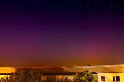 00:12 Uhr MESZ aufgenommen mit Canon EOS 90D mit Pancake-Objektiv 24mm f5. ISO 1600, t= 13s