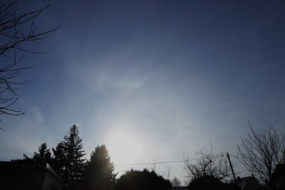 leichtes Halo vm - 120126 - F.JPG