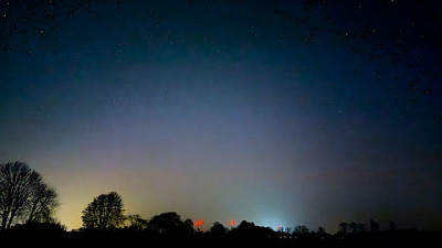 19:52 Uhr UTC, iPhone 17 Pro Max Hauptkamera, 24 mm, f1,78, ISO 12500, 1,1s) Bildsättigung nachträglich leicht korrigiert