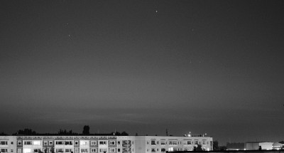 Bildausschnitt S/W kontrastverstärkt, 23:30 UT, 2.2/35 mm, 1,6&quot;, ISO 1600