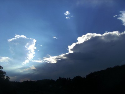 87 CuconWolkenstrahlen20160623.jpg