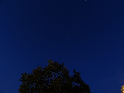 Überflug der ISS am 05.08.2016 zwischen 22:10 und 22:14 MESZ (II). Aufgenommen in Bonn mit einer Sony DSC-HX400V; Belichtungszeit 30s bei Blende 8 und ISO 100; Brennweite (analog): 24mm.