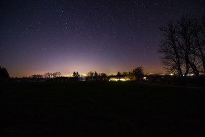 21:40 MESZ - schwach fotografisches Polarlichter, das Bild ist kontrasverstärkt.