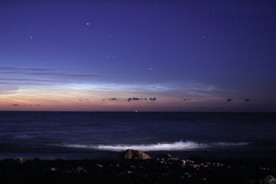 22:10 UTC; Canon 35mm, 2,5sek; f1.8; iso 400