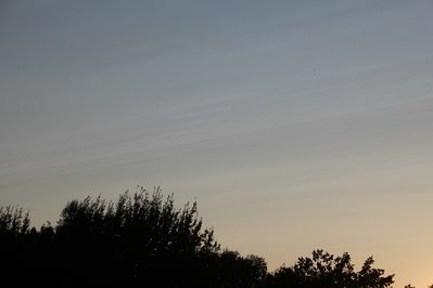 17_09_10_Wolken_Streifen_Wolp (9).JPG (178.32 KiB) 7387 mal betrachtet 17_09_10_Wolken_Streifen_Wolp (9).JPG