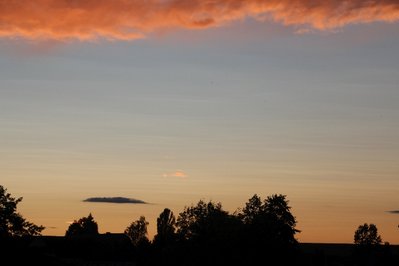 17_09_12_Wolken_Streifen (3).JPG (180.5 KiB) 7104 mal betrachtet 17_09_12_Wolken_Streifen (3).JPG
