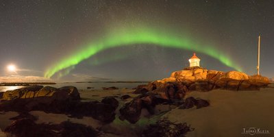 22:24 Uhr: ISO 4000, f2.8, 6s, 11mm (Pano)